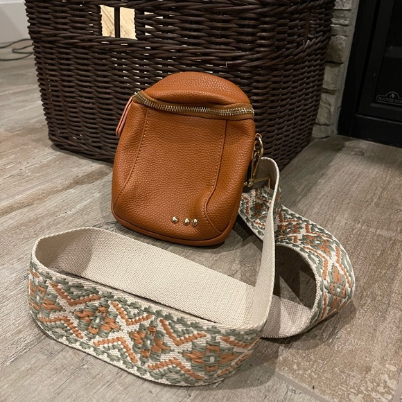 Purse - Picture 2 of 2